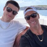Tom Brady, 17 chifre, é seu doppelganger com fotos de família