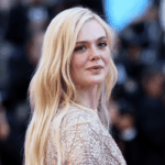Elle Fan Fants Farts Far ‘Suas Jogos de Fanção: Sunrise Rises’