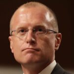 Presidente da FCC Brendan Carr Drinking Company e NBC Stations