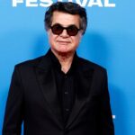 Jafar Panahi chamou Ásia chamado Ásia Fevereiro Bus no Facebook interno