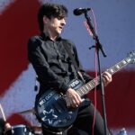SANE ANTI-FLAG Justin é condenado a pagar cerca de dois milhões de dinheiro devido a um caso sexual