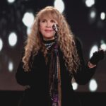 Stevie Nucks Intpones Tour por dois meses devido a acidente no ombro
