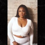 Lizzo discute como reduzir seu peso corporal mudou sua condição física