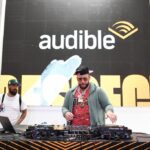 Amazon representa a distribuição de áudio que o Studio Studio Fixy e colocou 100 mariposas