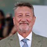 O autor Speves Knight destrói seus planos para os nomes de James: “Melhor, forte e corajoso”