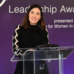 Amazon quebra o estúdio de podcast Wondery, o COO Jen Sulline Cancups