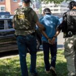 Trump deve alugar agentes para realizar os imigrantes na costa, o limite do limite