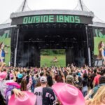 Além de espaços externos dos países do festival anteriores: “Este é o caso de um projeto permanente de nossa arte”