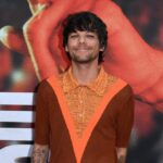 Louis Tominson, Zara McDermott faz um relacionamento no Instagram