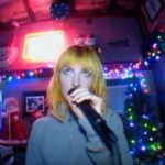 Hayley Williams é a maior estrela do ego para a festa de despedida de solteira