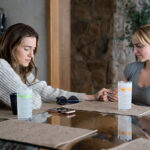 ‘Desculpe, você é “Trailer: Alison Williams & McKena Star Star Star Star