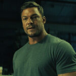 A camisa do Batman Alan Ritchson