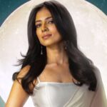 Rajasaab: Malavika Mohanan Matei em Saree White nos primeiros Prabhas